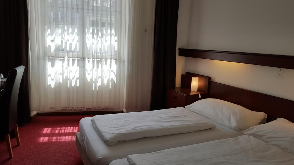 Spalenbrunnen Hotel & Restaurant Basel City Center エクステリア 写真